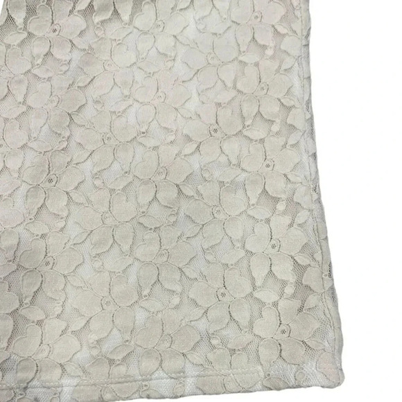 Isabella Bird Ivory Floral Lace Cami S - Picture 2 of 3